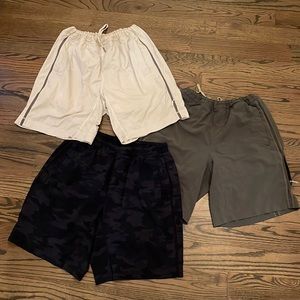 Lot of 3 Lululemon men’s lined jogging / working out / swim shorts - size large
